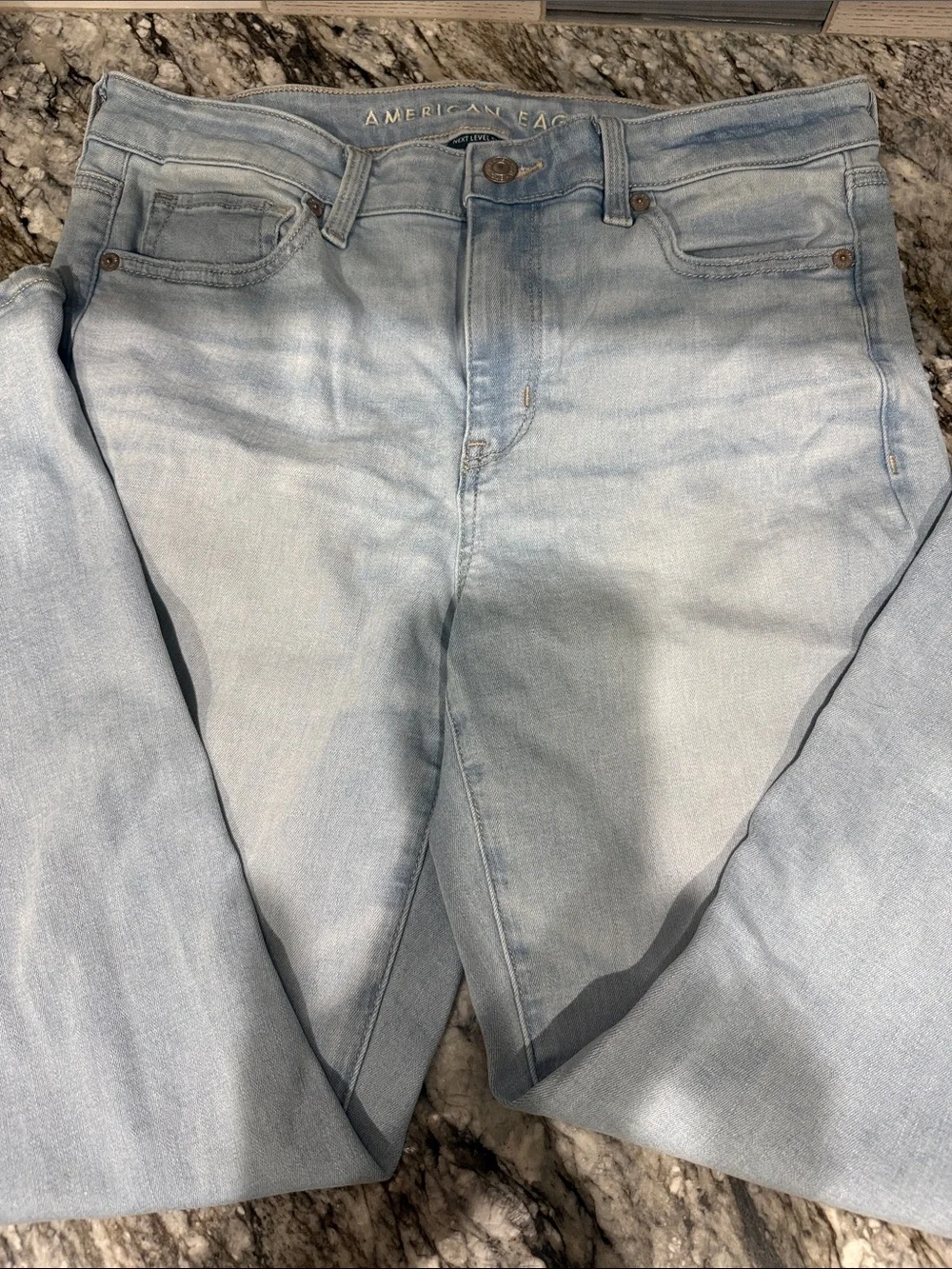 American Eagle Outfitters Light Wash High Rise Kick Boot Cropped Stretch Sz 8 - Picture 9 of 9